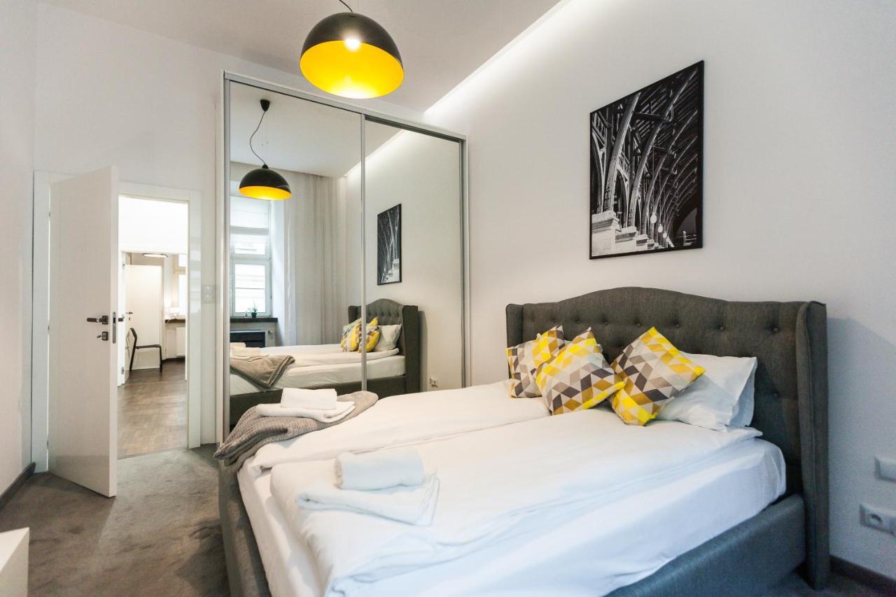 Vintage Tomasza Apartment